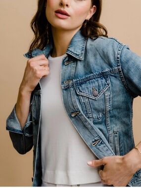 ABLE Denim Jacket Women’s Size Large Light Wash Classic Button Front